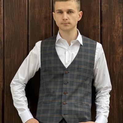 Молодёжный костюм