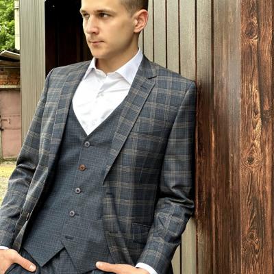 Молодёжный костюм